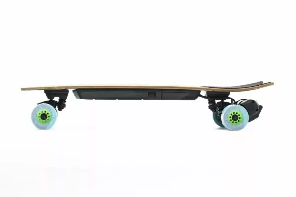 evolve electric skateboard side on image